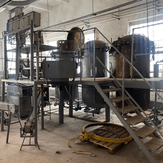 Рыбоперерабатывающее предприятие.