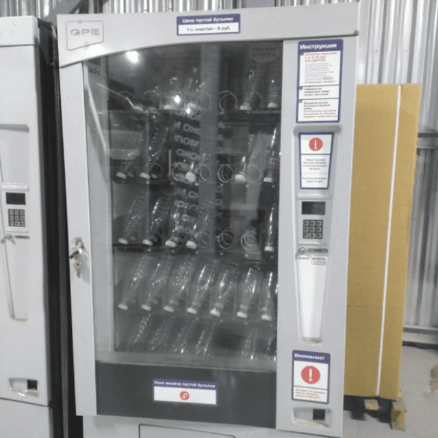 Молокомат с автоматом выдачи бутылок инв.7904