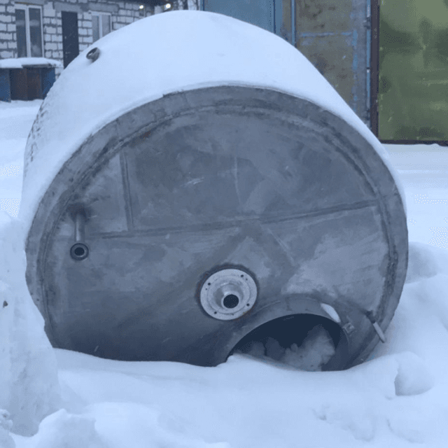 Емкость 1т с рубашкой инв.8054