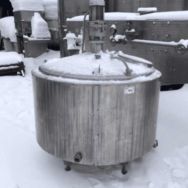 Емкость ОЗУ 0,63куб.м инв.9050