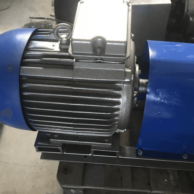 Насос вакуумный SIGMA 180 кубов для ВВУ инв.8030