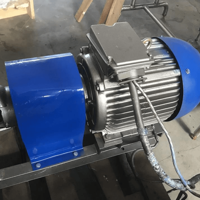 Насос вакуумный SIGMA 180 кубов для ВВУ инв.8030