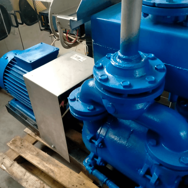 Насос вакуумный 350 куб инв.8014