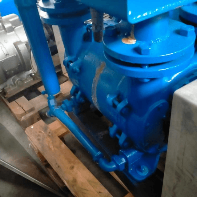 Насос вакуумный 350 куб инв.8014