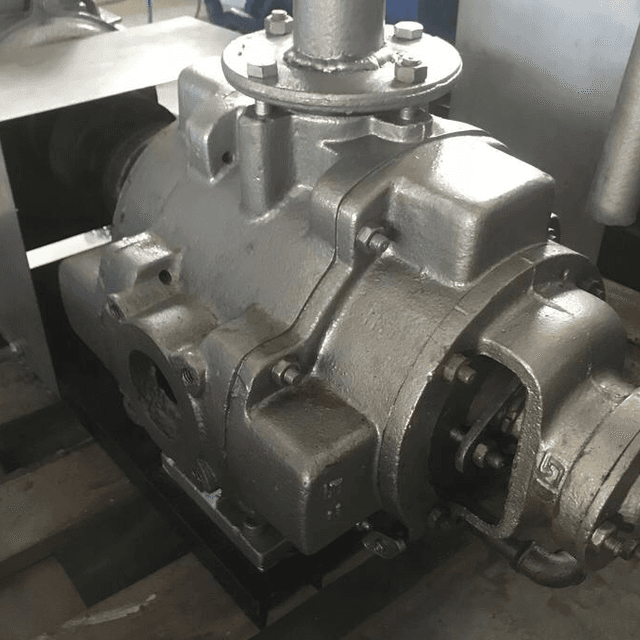 Насос вакуумный инв.8029