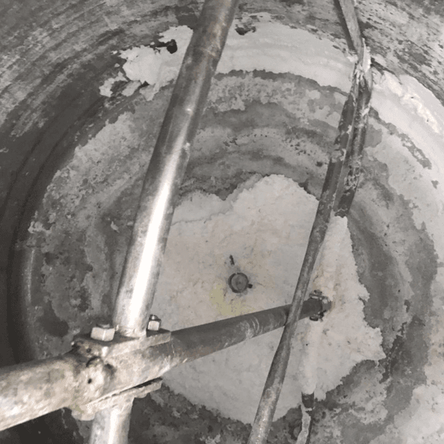 Емкость 2000л инв.7083