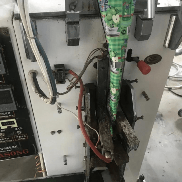 Фасовщик жидких продуктов инв.6880