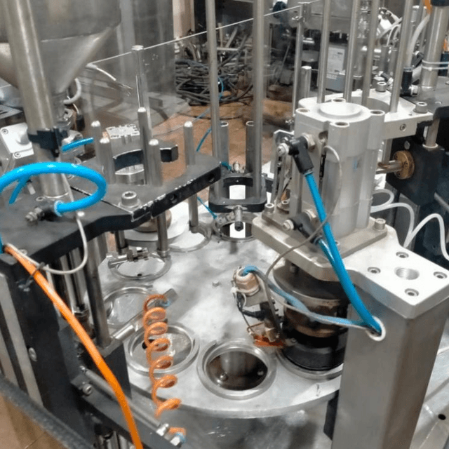 Фасовочный автомат в стаканчикТФ ПАСТ ПАК 2Р двухкарусельный  инв.9097