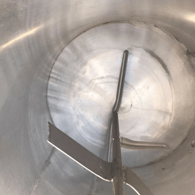 Емкость 1000 литров с черной рубашкой инв.7489