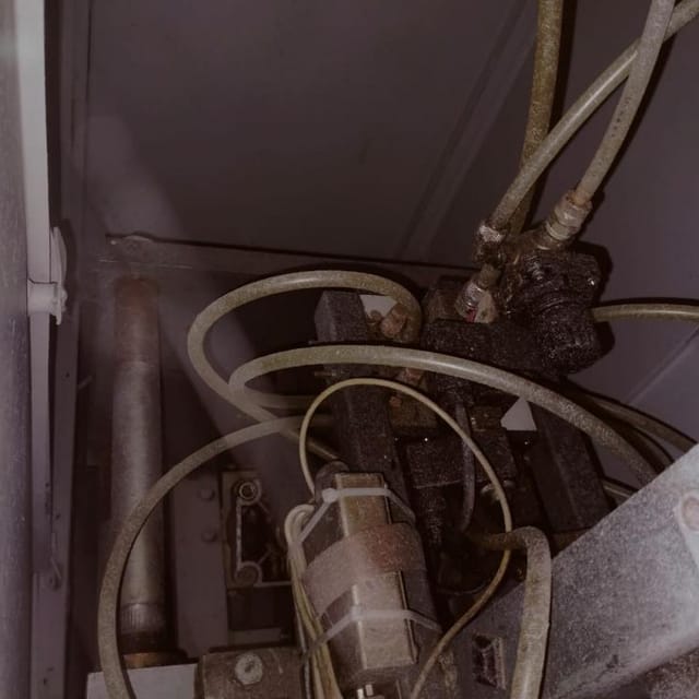 Полуавтомат выдува со станцией разогрева ВПМ-8 инв.1624