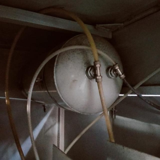 Полуавтомат выдува со станцией разогрева ВПМ-8 инв.1624