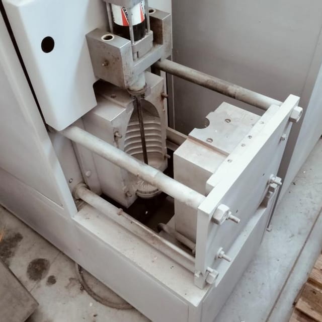 Полуавтомат выдува со станцией разогрева ВПМ-8 инв.1624