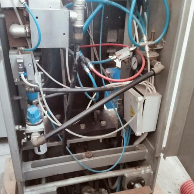 Полуавтомат выдува со станцией разогрева ПВ-7/3 инв.6974