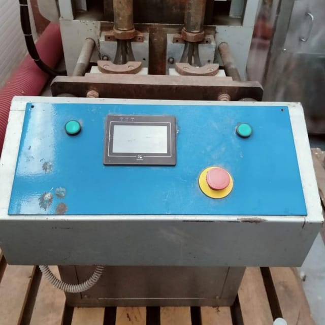 Полуавтомат выдува со станцией разогрева ПВ-7/3 инв.6974