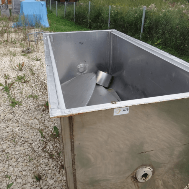 Ванна 2000л инв.679
