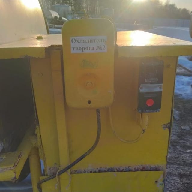 Охладитель творога УПТ с черной рамой инв.9029