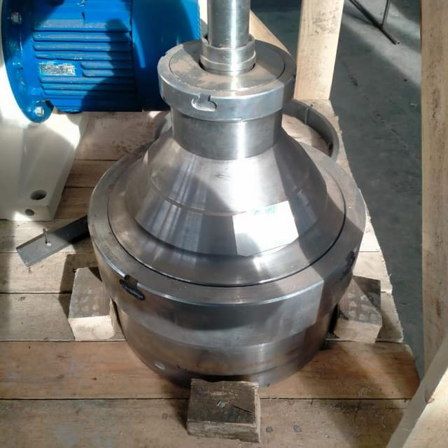 Сепаратор-сливкоотделитель Ж5-ОС2Т-3 ПЛАВА 5куб/час инв.9036