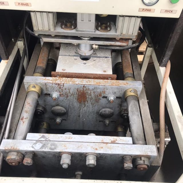 Полуавтомат выдува ПЭТ со станцией разогрева инв.11038