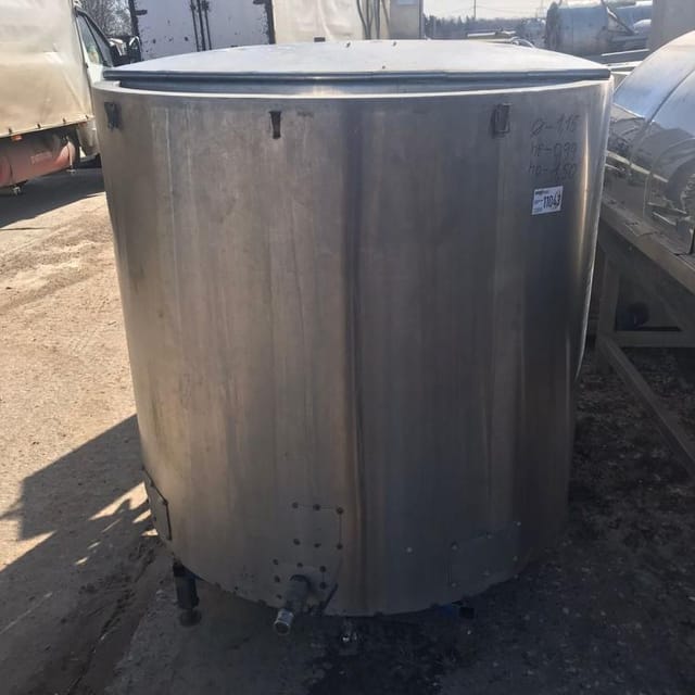 Танк охладитель 1200л инв.11043