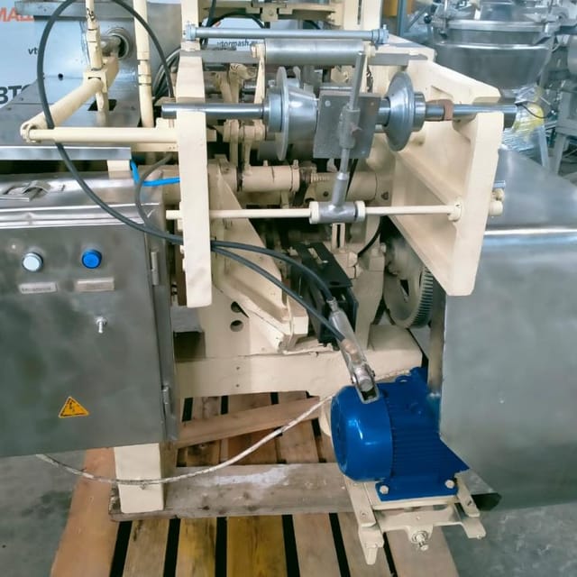 Автомат фасовки и упаковки плавленого сыра М6 АРУ брикет 62,5 или 100гр инв.9128