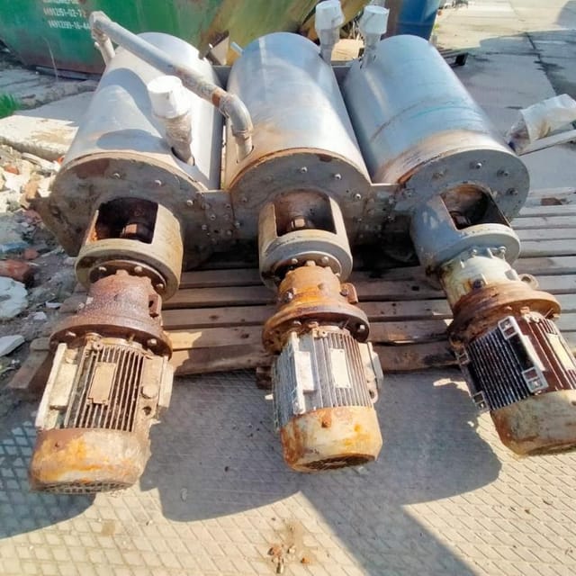 Маслообразователь Я7-ОМ-3Т 3 секции инв.8122