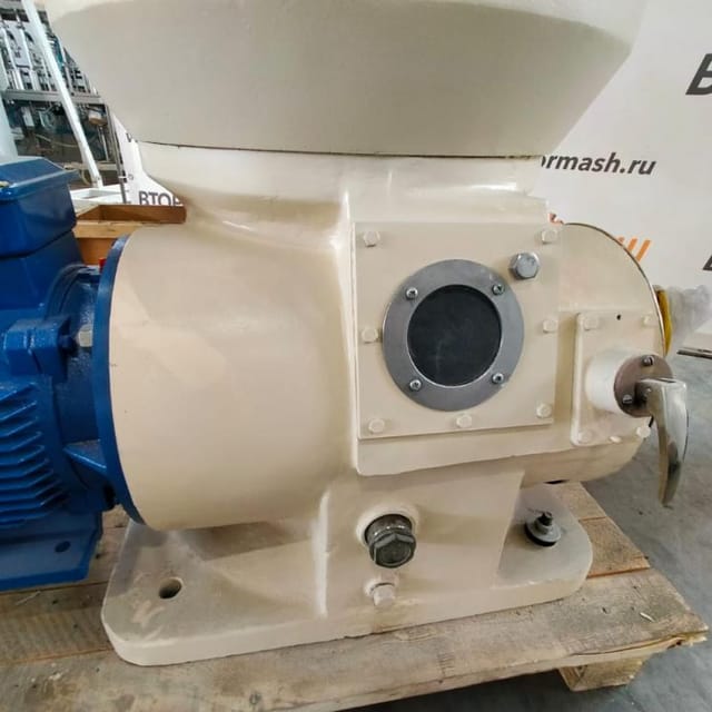 Сепаратор-сливкоотделитель марки Ж5-ОС2Н-С 10куб/час инв.8411