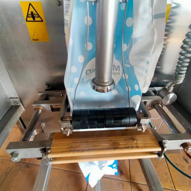 Фасовщик в плёнку Finnpack Type-2500 инв.8034