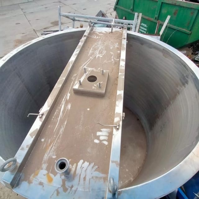 Емкость БК 2м3 с рубашкой инв.9063