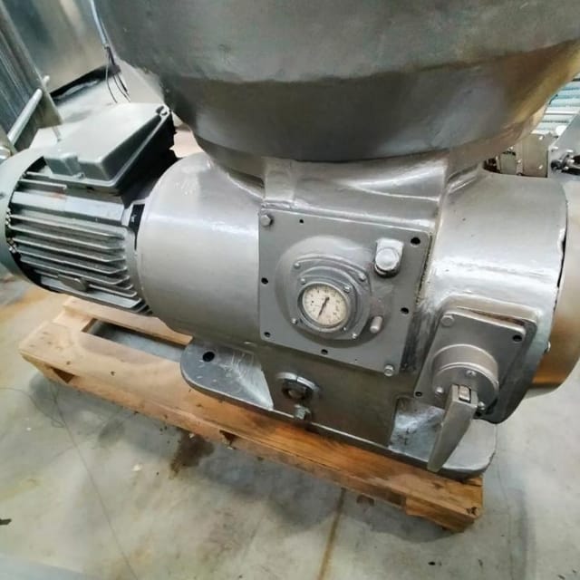 Сепаратор-сливкоотделитель Ж5-ОС2-НС 10куб/час  инв.6969