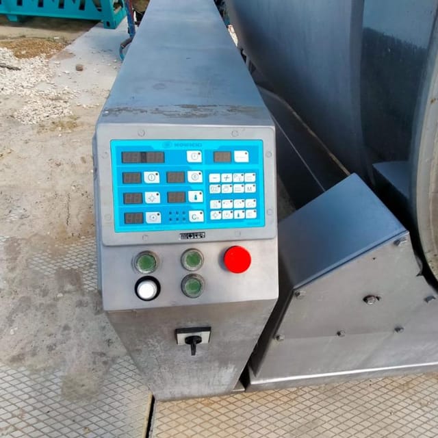 Вакуумный массажер Metalbud Nowicki 6000л инв.8138