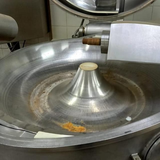 Куттер вакуумный LASKA KR 130 2V AC