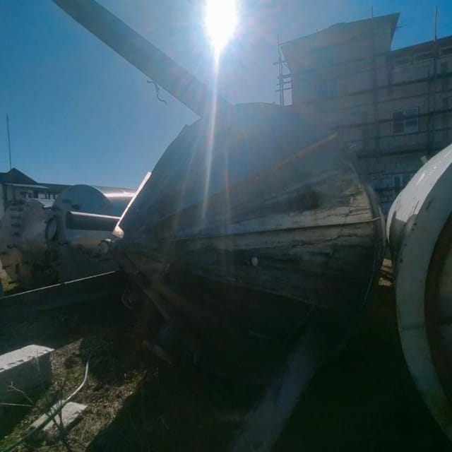 Емкость с конусом 8куб. инв.8375