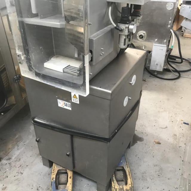 Клипсатор  HELVAC H-18 инв.5818