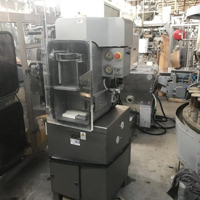 Клипсатор  HELVAC H-18 инв.5818