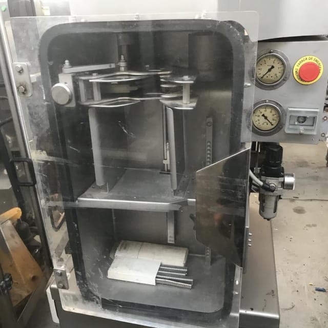 Клипсатор  HELVAC H-18 инв.5818