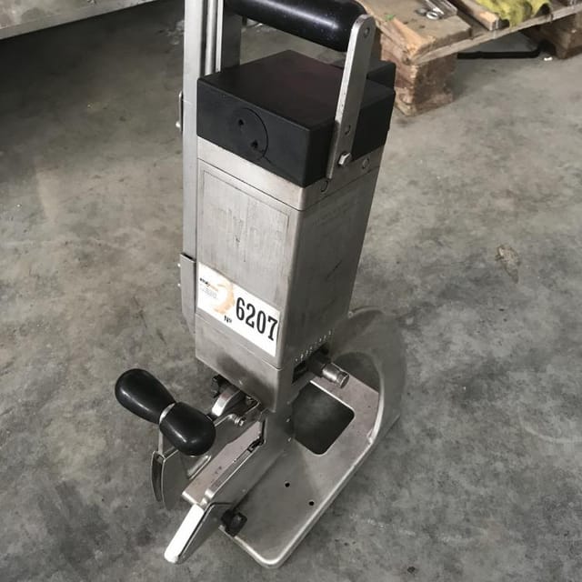 Клипсатор POLI CLIP инв.6207