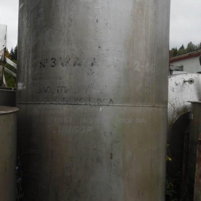 Емкость 4м3 .нерж коническое дно е.1959