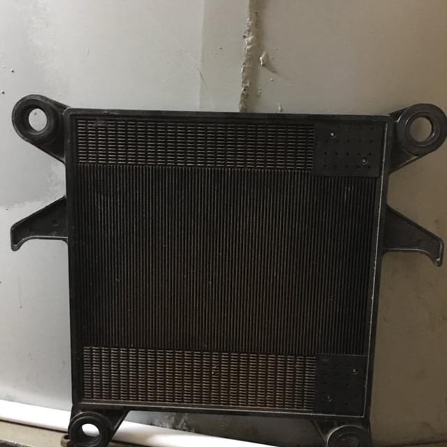 Фильтр-пресс, пластины 40х40, ручной прижим.