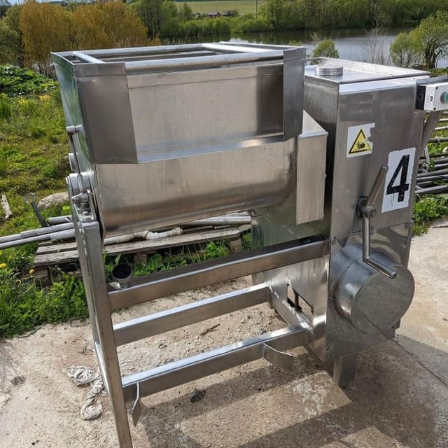 Фаршемешалка 135л лопастная