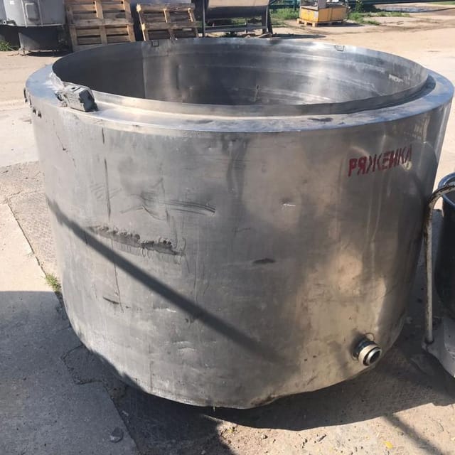 Емкость 1200л инв.10610