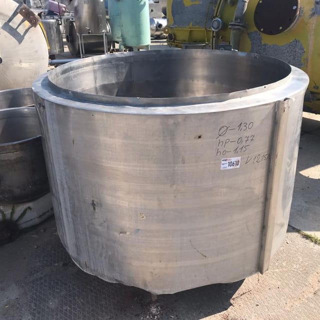 Емкость 1200л инв.10610