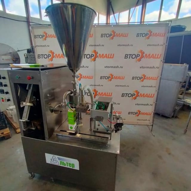Полуавтомат розлива и упаковки АЛЬТЕР-04, пюр пак инв.1378