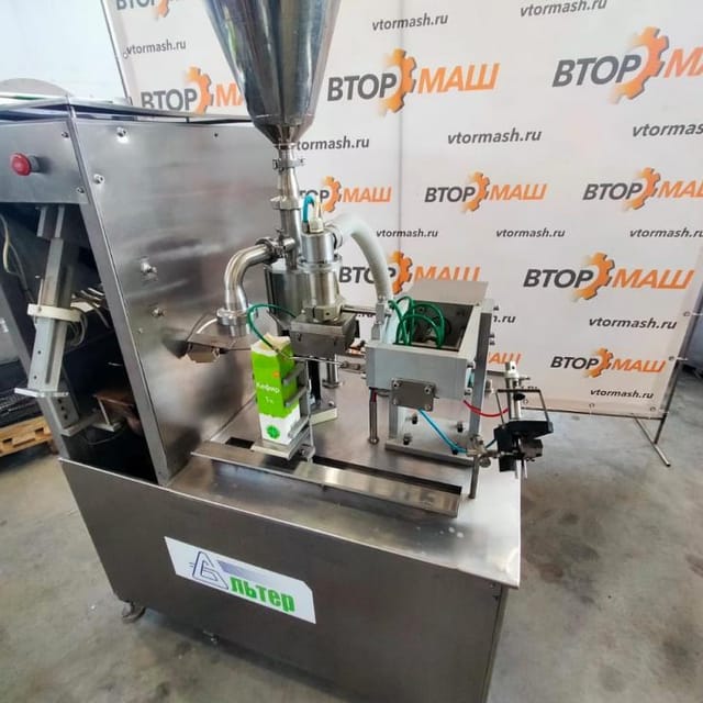 Полуавтомат розлива и упаковки АЛЬТЕР-04, пюр пак инв.1378