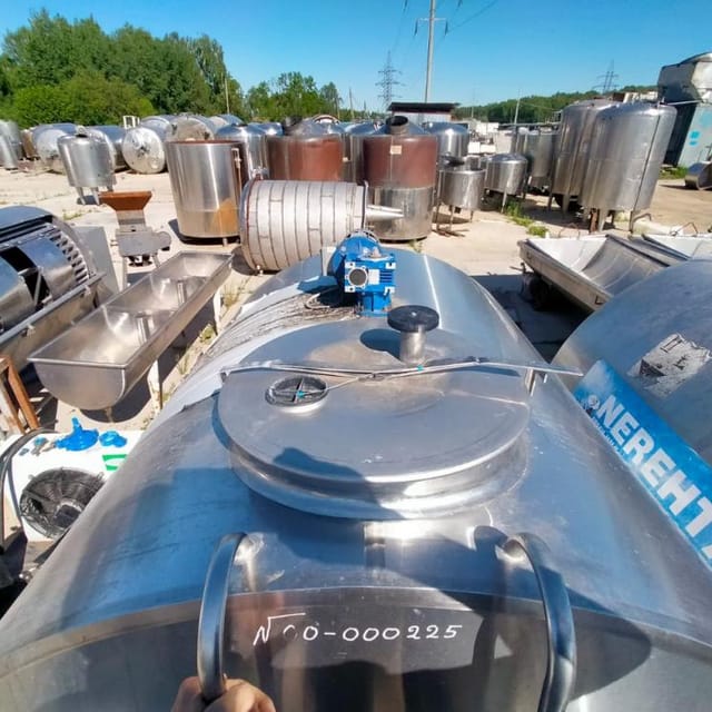Танк-охладитель Nerehta 2,5т с холодильной установкой инв.7479