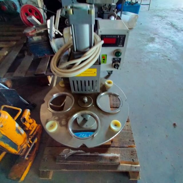 Запайщик стаканчиков ПОЛУР 250 е.1912