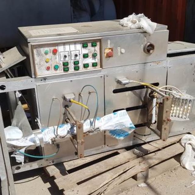 Разливочный автомат в пакет М6-ОР3-Е