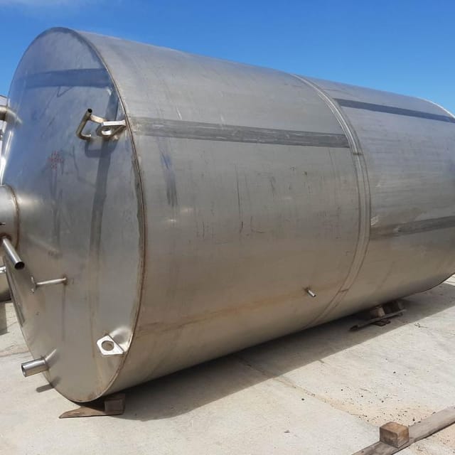 Емкость 12м3 нержавейка вертикальная е.1056