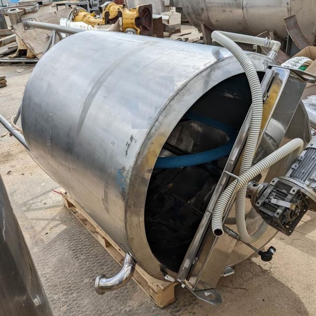 Емкость 0,7м3 нержавейка,термос е.1018