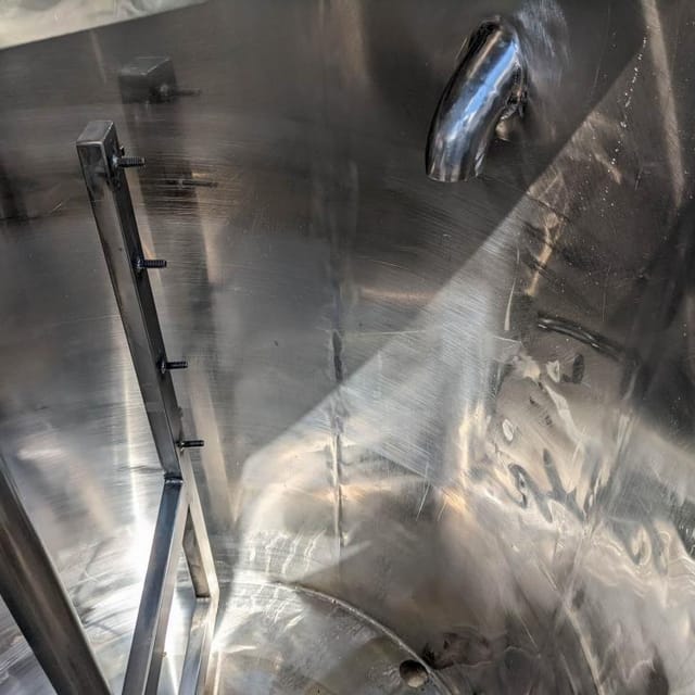 Емкость 0,7м3 нержавейка,с рубашкой и мешалкой е.989