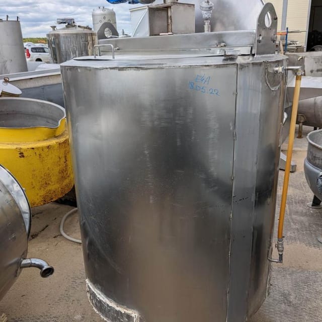 Емкость 0,7м3 нержавейка,с рубашкой и мешалкой е.989